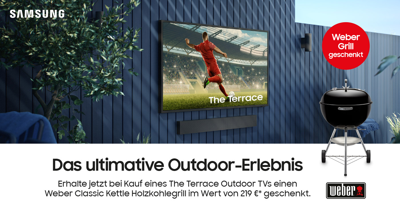 Erhalte jetzt bei Kauf eines The Terrace Outdoor TVs einen Weber Classic Kettle Holzkohlegrill im Wert von 219 €* geschenkt.